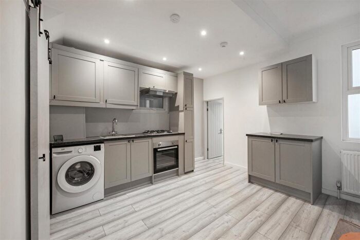 4 Bedroom Detached House To Rent In Pembroke Road, Wembley, Middlesex, HA9