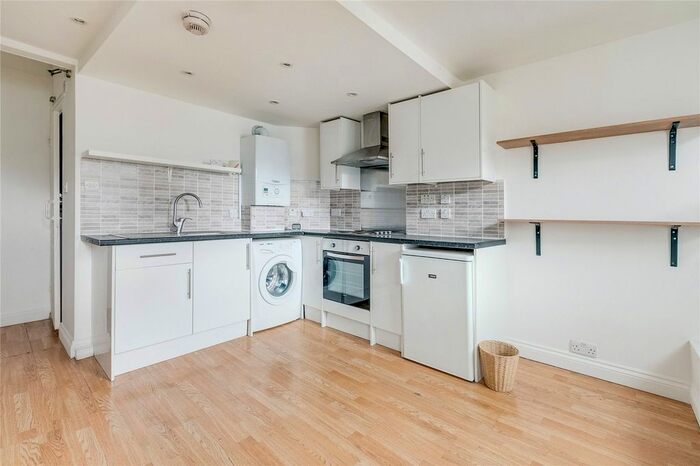 1 Bedroom Flat To Rent In Kew Road, Richmond, TW9
