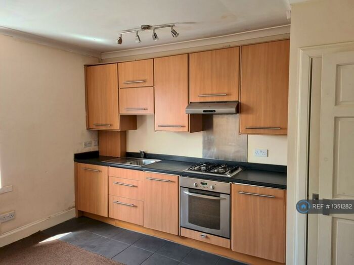 1 Bedroom Flat To Rent In Boyd Street, Largs, KA30