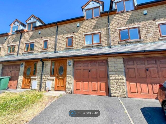 3 Bedroom Terraced House To Rent In Shawclough Mews, Rossendale, BB4