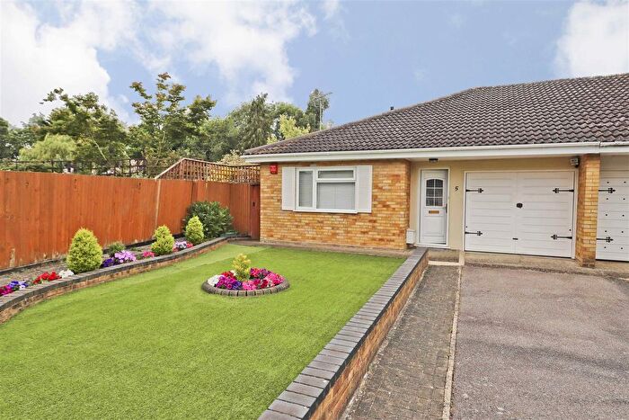 2 Bedroom Semi Detached Bungalow For Sale In Yeomans Acre, Ruislip, HA4