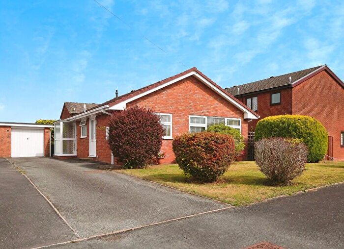 2 Bedroom Detached Bungalow For Sale In Hillcrest Rise, Llandrindod Wells, Powys, Mid Wales, LD1