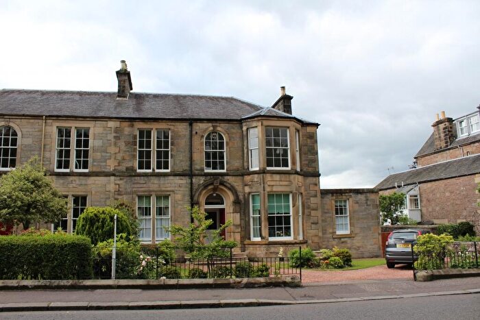 3 Bedroom Flat To Rent In Henderson Street, Bridge Of Allan, FK9