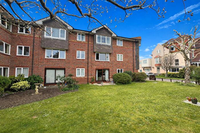 1 Bedroom Retirement Property For Sale In St Catherines, Irvine Road, Littlehampton, BN17