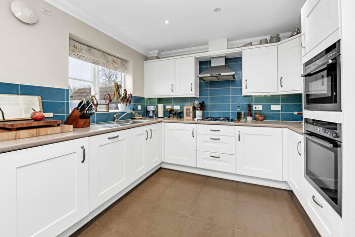 4 Bedroom Town House To Rent In East Close, Bury St Edmunds, IP33