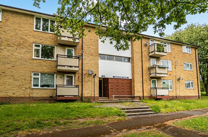 2 Bedroom Flat For Sale In Sidbury Circular Road, Tidworth, SP9