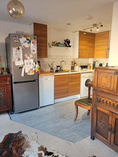 1 Bedroom Flat To Rent In Chadwick Road, Langley, SL3