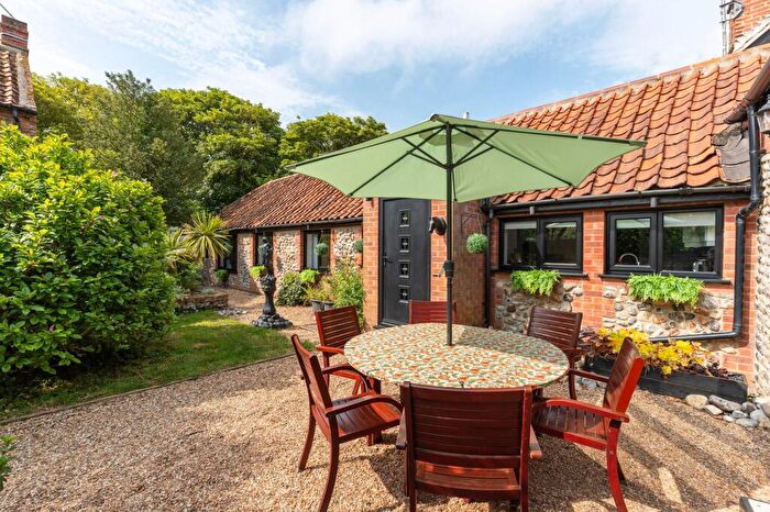 3 Bedroom Semi-Detached House For Sale In Church Street, Trimingham, NR11