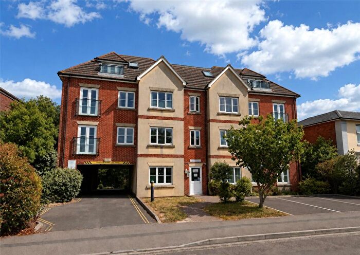 2 Bedroom Apartment For Sale In Paynes Road, Southampton, Hampshire, SO15