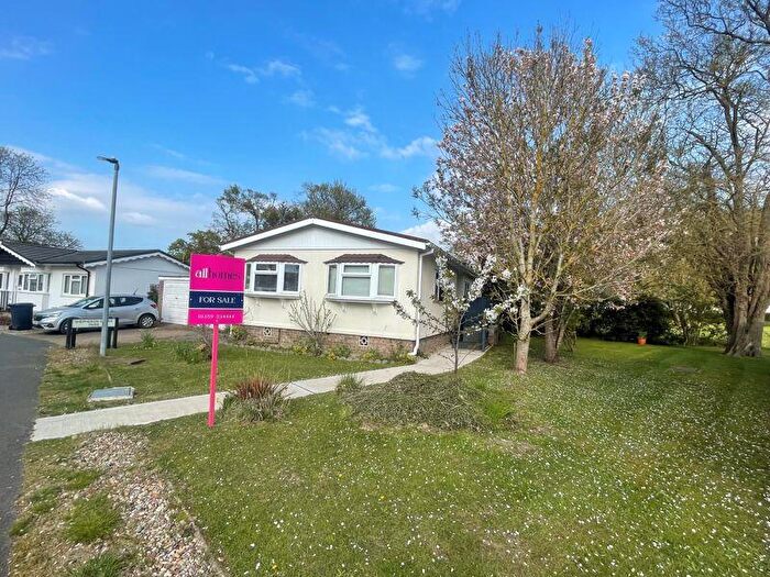 2 Bedroom Park Home For Sale In Shepherds Grove Park, Stanton, IP31
