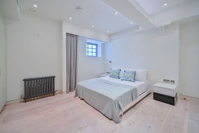 3 Bedroom Flat To Rent In Regent Lofts And Penthouses, Soho, London, W1F