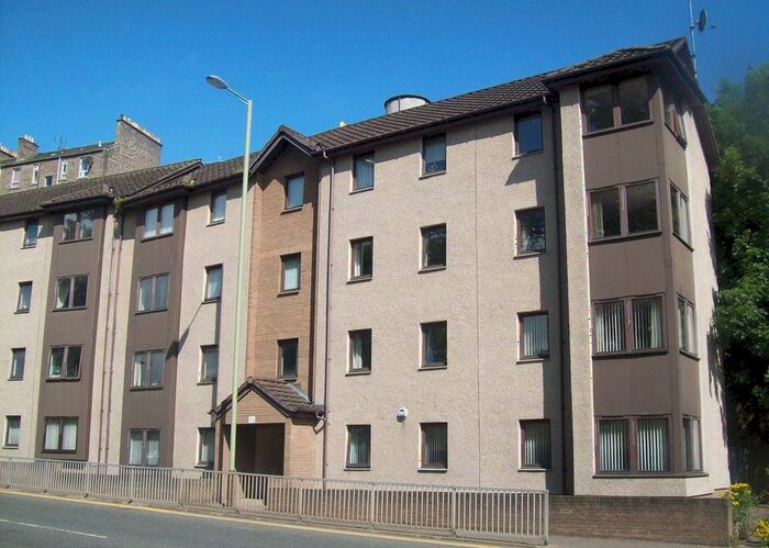 2 Bedroom Flat To Rent In Lochee Road, Dundee, DD2