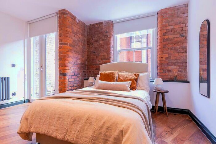 2 Bedroom Flat To Rent In Dantzic Street, Manchester, M4