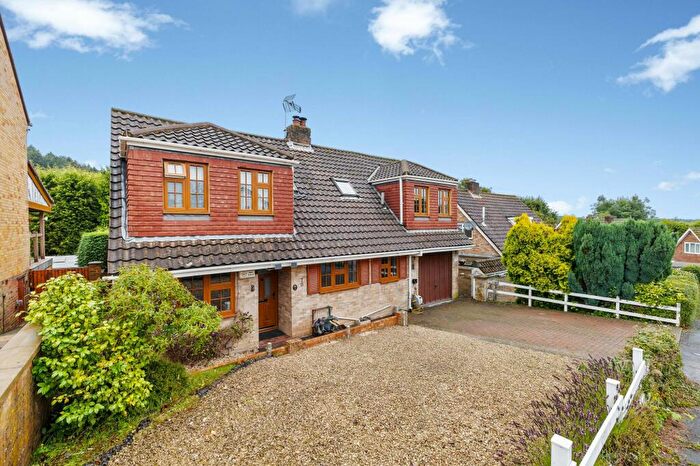 4 Bedroom Detached House For Sale In Marlpit Road, Sharpthorne, RH19