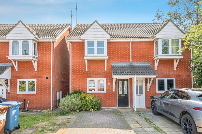 2 Bedroom Semi Detached House For Sale In Millfield Gardens, Ipswich, IP4