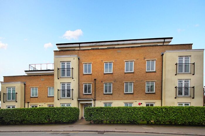 2 Bedroom Flat To Rent In Worton Road, Isleworth, TW7