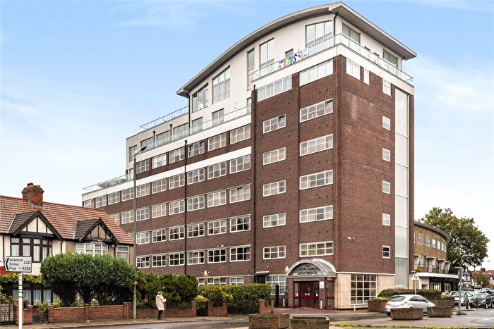 2 Bedroom Flat For Sale In Croydon Road, Beckenham, BR3