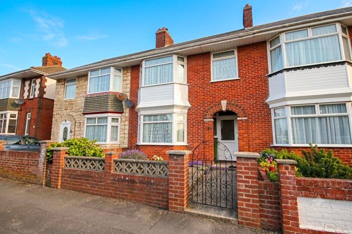 3 Bedroom Terraced House To Rent In Knightsdale Road, Weymouth, DT4