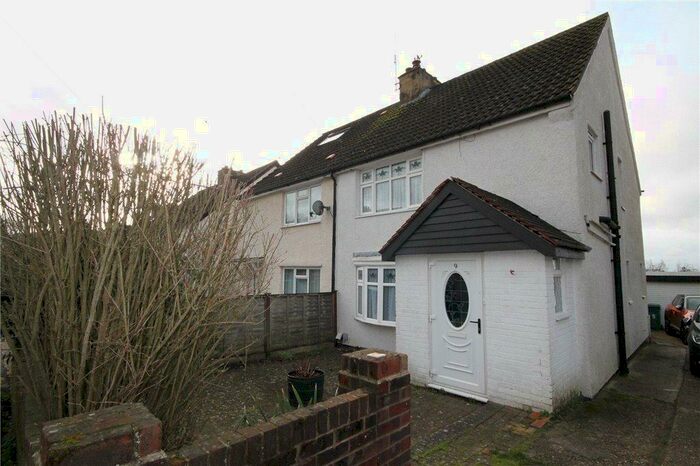 3 Bedroom Semi-Detached House To Rent In Oatfield Road, Tadworth, Surrey, KT20