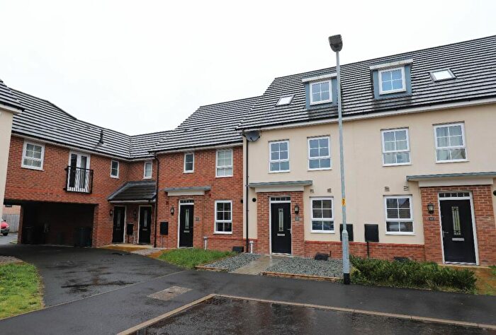 4 Bedroom Town House To Rent In Africa Drive, Lancaster, LA1