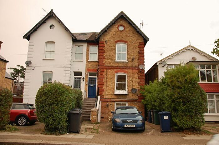 2 Bedroom Flat To Rent In Leicester Road, New Barnet, Barnet, EN5