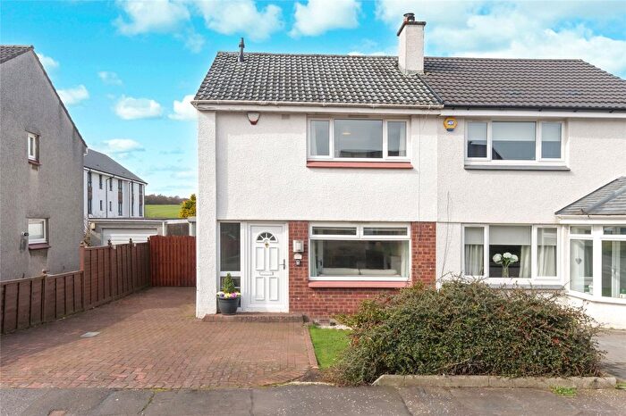 3 Bedroom Semi Detached House For Sale In Hilton Park, Bishopbriggs, Glasgow, East Dunbartonshire, G64