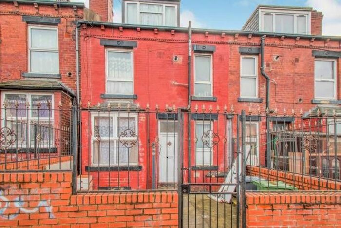 2 Bedroom Terraced House To Rent In Conway Grove, Leeds, West Yorkshire LS8