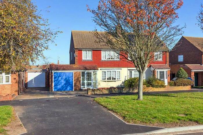 3 Bedroom Semi-Detached House To Rent In Childscroft Road, Rainham, Gillingham, Kent, ME8