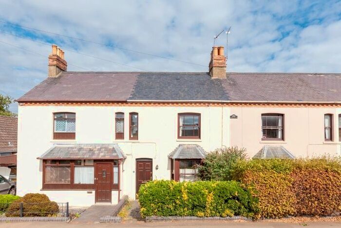 3 Bedroom Terraced House To Rent In Astrop Road, Kings Sutton, OX17