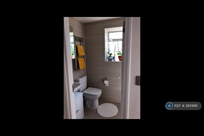 1 Bedroom Flat To Rent In Constantine Road, London, NW3