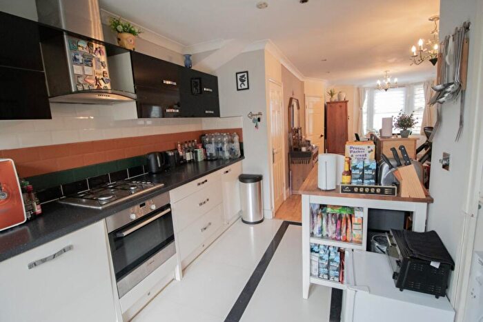 4 Bedroom Semi-Detached House For Sale In Hale End Road, London, E17