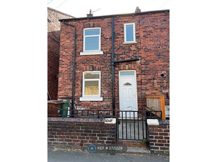 2 Bedroom Semi Detached House To Rent In Shepstye Road, Wakefield, WF4