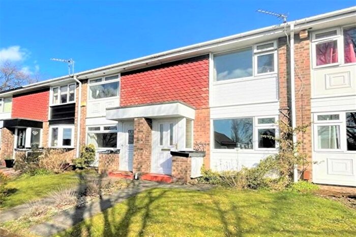 2 Bedroom Mews To Rent In Elgol Close, Stockport, SK3