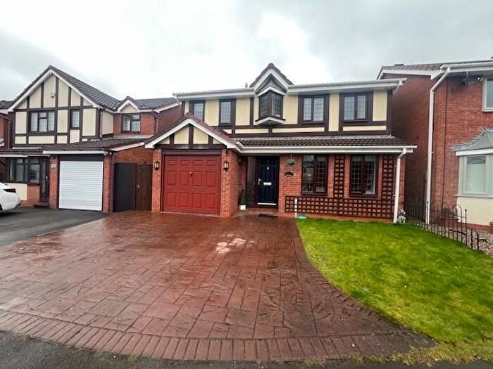 4 Bedroom Property To Rent In Lindisfarne, Glascote, Tamworth, B77