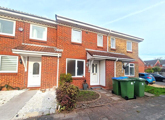 2 Bedroom Terraced House To Rent In Botley Gardens, Southampton, SO19