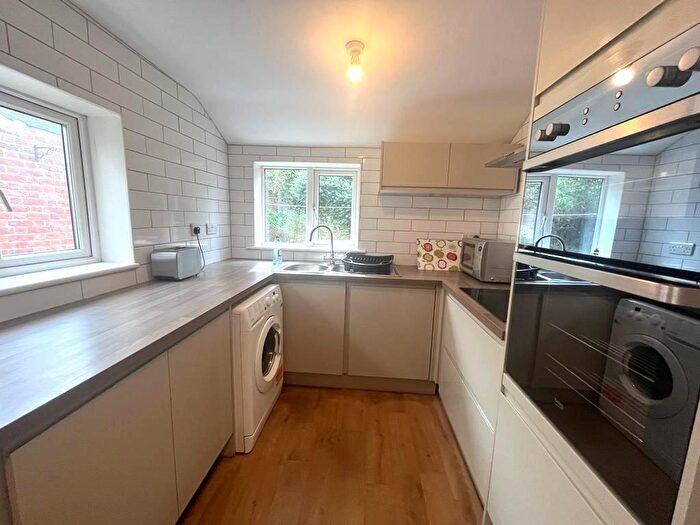 4 Bedroom House To Rent In Dereham Road, Norwich, NR2