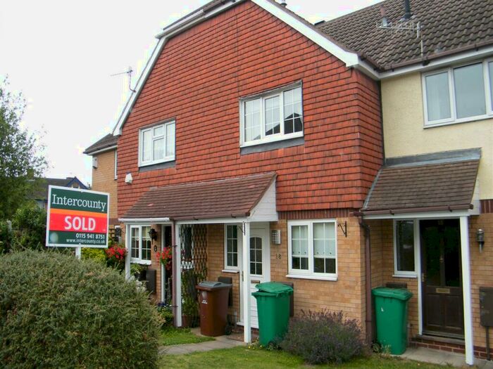 2 Bedroom Town House To Rent In Towlsons Croft, Basford, NG6