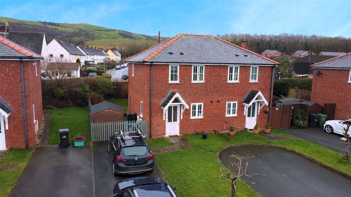 2 Bedroom Semi-Detached House For Sale In Plantation Close, Newtown, Powys, SY16