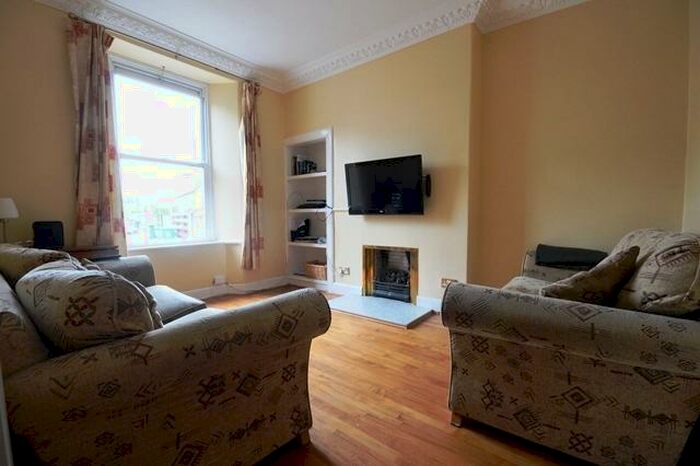 2 Bedroom Flat To Rent In West Catherine Place Edinburgh United Kingdom, EH12
