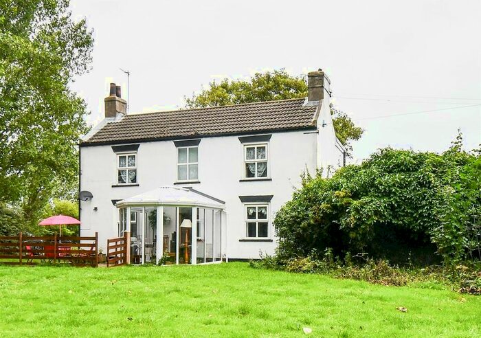 4 Bedroom Detached House For Sale In Poplar Farm Hilston Road, Roos, Hull, HU12