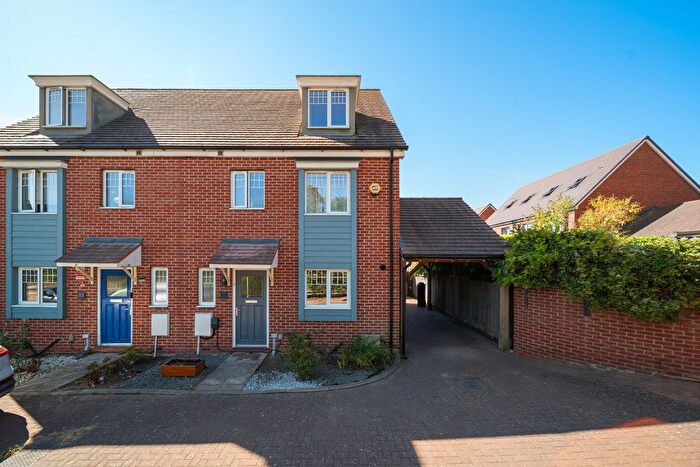 4 Bedroom Semi-Detached House For Sale In Forrest Shaw, Castle Hill, Ebbsfleet Valley, Swanscombe, Kent, DA10