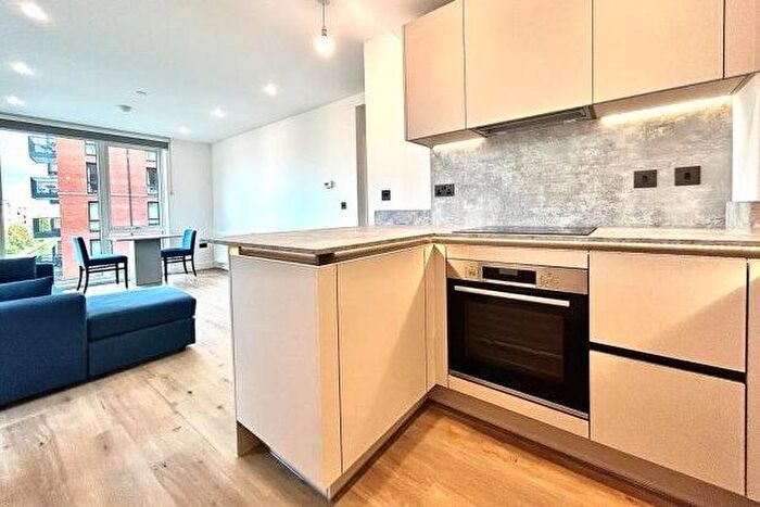 2 Bedroom Flat To Rent In Shadwell Street, Birmingham, B4