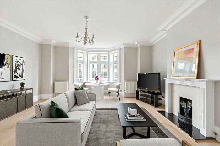 3 Bedroom Property To Rent In Manor House, Marylebone Road, London, NW1