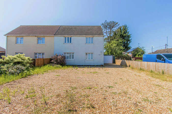 3 Bedroom Semi-Detached House For Sale In Walter Howes Crescent, Middleton, PE32