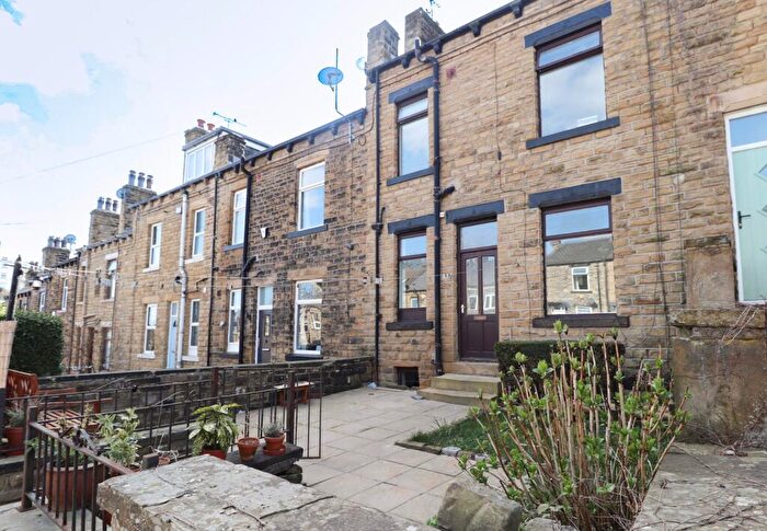 2 Bedroom Terraced House To Rent In Gladstone Street, Farsley, Leeds, LS28