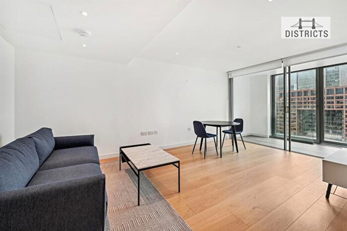 1 Bedroom Apartment To Rent In Landmark Pinnacle, Marsh Wall, E14