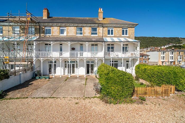 2 Bedroom Apartment For Sale In Coastal Apartment - Dudley Road, Ventnor, PO38
