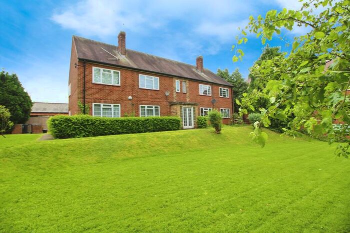 2 Bedroom Flat To Rent In Leverton Court, West Bridgford, NG2