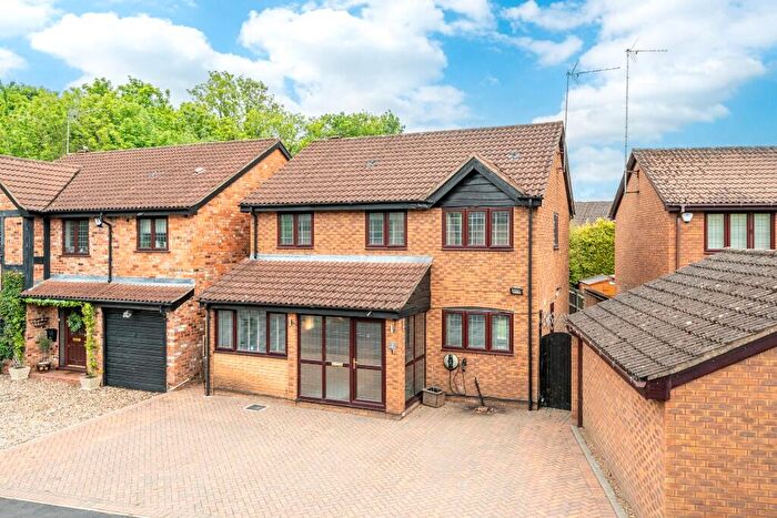 5 Bedroom Detached House For Sale In The Melings, Hemel Hempstead, Hertfordshire, HP2