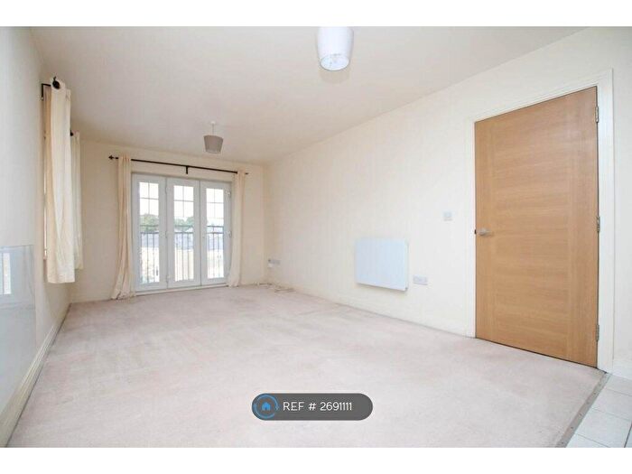 2 Bedroom Flat To Rent In Watford, Watford, WD17
